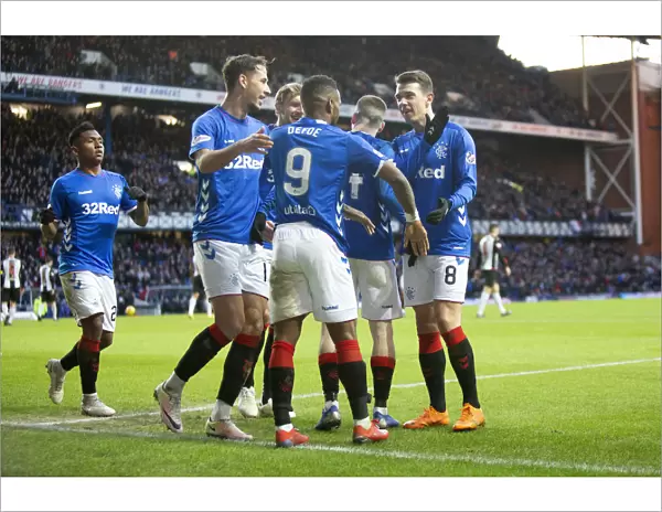 Rangers Celebrate Ryan Kent's Goal: Scottish Premiership Win at Ibrox Against St. Mirren