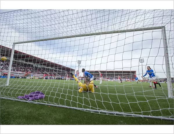 Jermain Defoe's Goal: Rangers Triumph Over Hamilton in Scottish Premiership