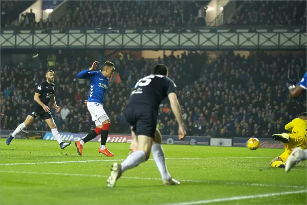 Rangers Tavernier Scores the Second: Rangers vs Dundee in Scottish Premiership at Ibrox (Scottish Cup Champions 2003)