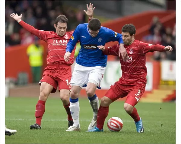 Rangers Kyle Lafferty Outsmarts Aberdeen's Defense: 1-0 Rangers at Pittodrie Stadium