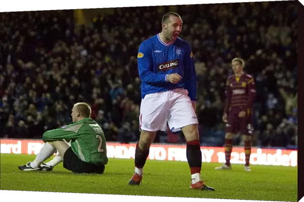 Rangers Dominance: Kris Boyd's Double Strike - 6-1 Victory Over Motherwell at Ibrox