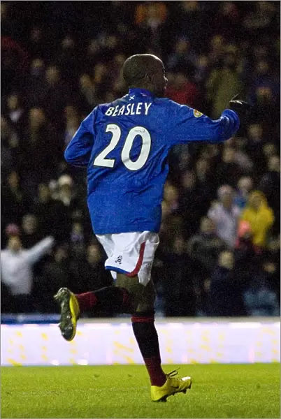 Rangers DaMarcus Beasley: Epic Goal Celebration in 6-1 Victory Over Motherwell at Ibrox Stadium
