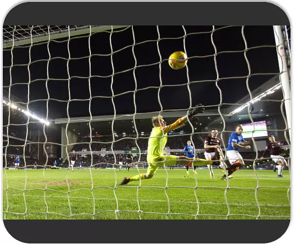Scott Arfield Scores Thrilling Third Goal: Rangers vs Hearts, Scottish Premiership, Ibrox Stadium