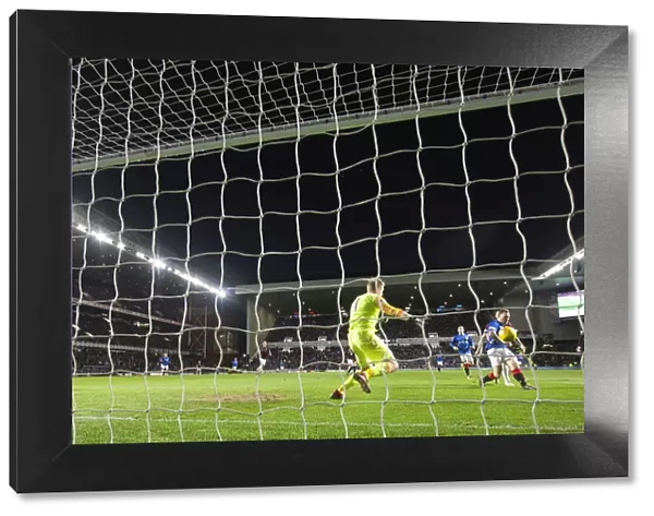 Scott Arfield's Thrilling Third Goal: Rangers vs Hearts, Scottish Premiership, Ibrox Stadium