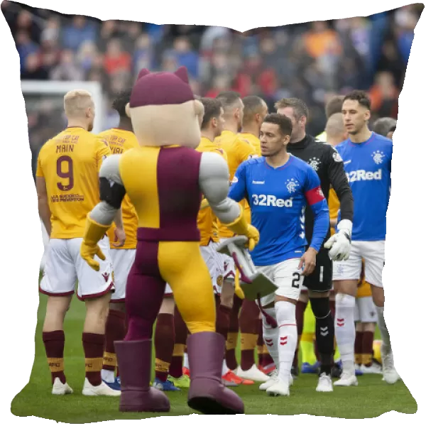 Rangers and Motherwell Players Exchange Handshakes at Fir Park - Scottish Premiership