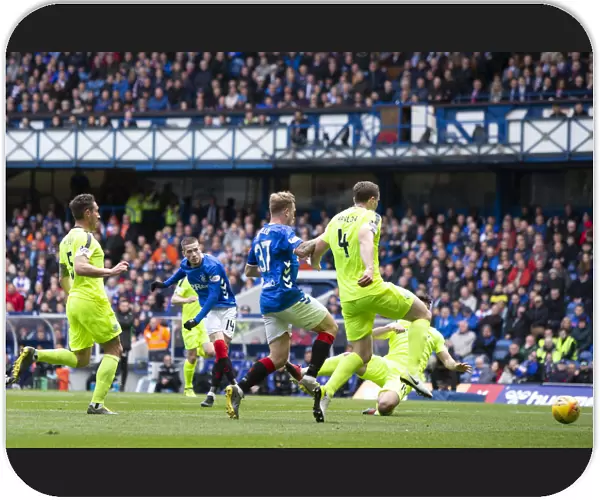 Rangers Ryan Kent Aims for Glory: Scottish Premiership Clash Against Hibernian at Ibrox Stadium