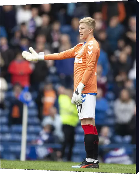 Rangers Ross McCrorie Takes Charge: Dramatic Moment as McGregor Is Dismissed in Rangers vs. Hibernian Scottish Premiership Clash