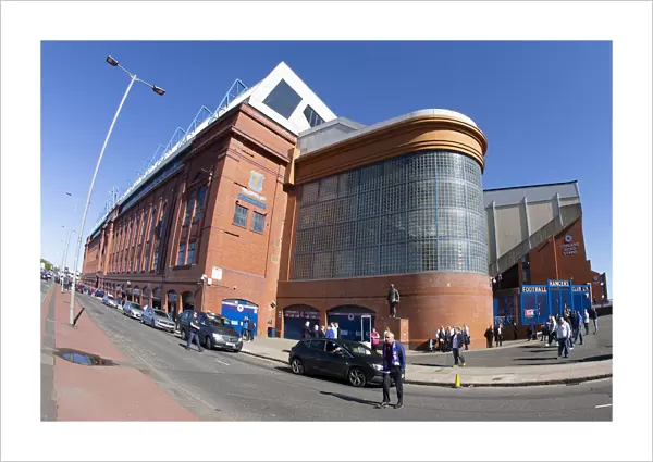 Sun-Soaked Ibrox: The Final Old Firm Clash of the Season at Rangers Stadium (Scottish Cup Victory 03)