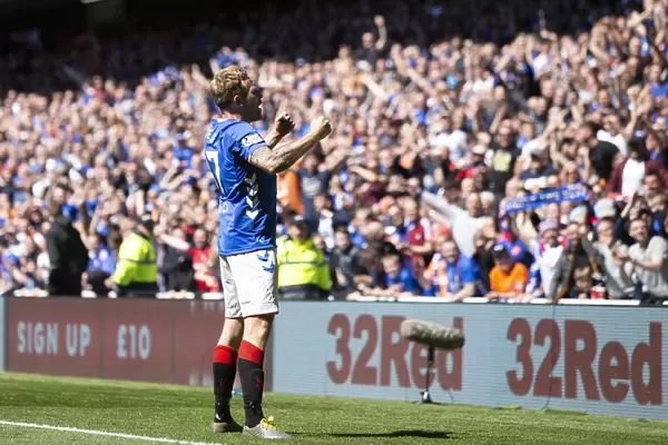 Scott Arfield's Thrilling Goal: A Riveting Moment in the Rangers vs Celtic Rivalry at Ibrox Stadium