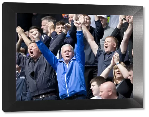 Rangers Fans Unleash Roar: Kilmarnock vs Rangers, Scottish Premiership - Rugby Park