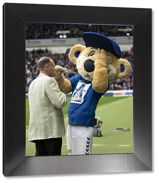 Rangers Legend Paul Gascoigne's Unforgettable Half-Time Moment with Broxi Bear at Ibrox Stadium (Rangers 5-0 Hamilton)