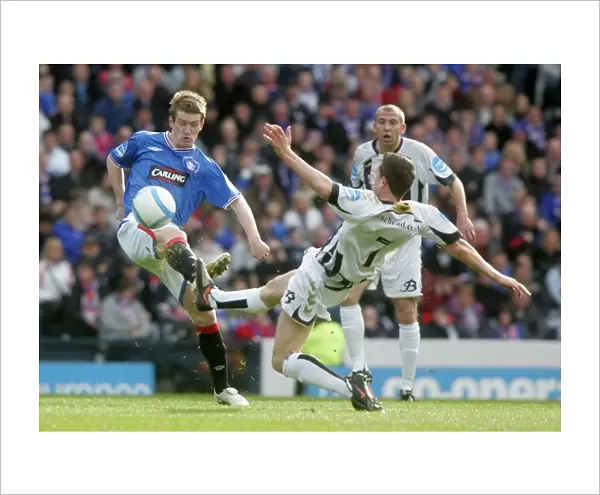 A Clash of Football Legends: Rangers vs St. Mirren in the Co-operative Insurance Cup Final - Steven Davis vs Hugh Murray