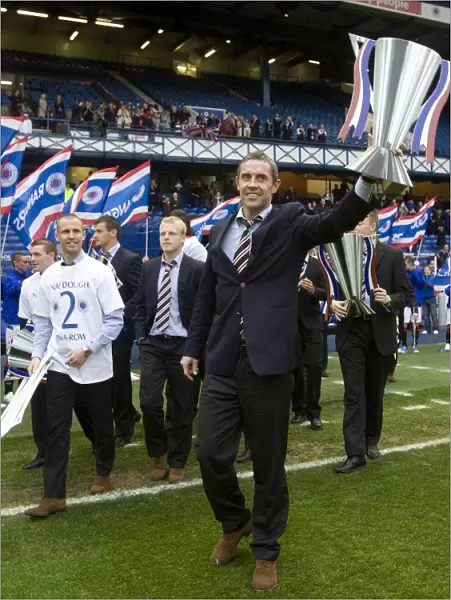Rangers Football Club: Ibrox Champions 2009-2010 - Celebrating SPL Title Victory with David Weir and the Squad
