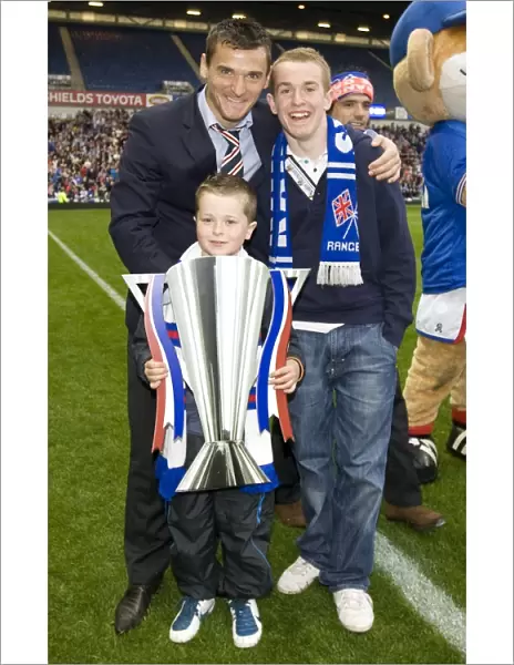 Rangers Football Club: League Title Victory - McCulloch's Euphoric Celebration (SPL Champions 2009-2010)