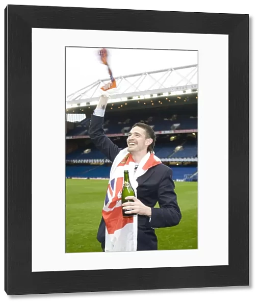 Rangers Football Club: Kyle Lafferty's Game-Winning Goal - SPL Championship Celebration (2009-2010)