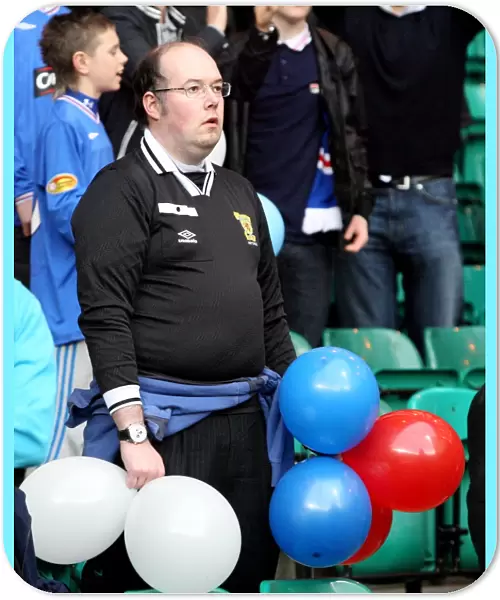 Rangers Fan as Ref: Celtic's 2-1 Victory in the Scottish Premier League (Clydesdale Bank)