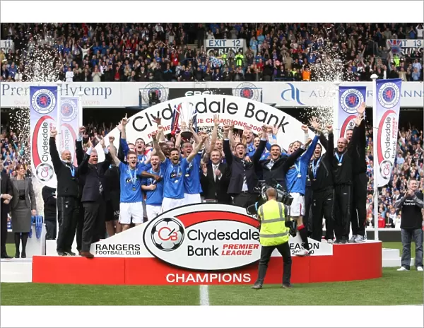 Rangers Football Club: David Weir's Triumphant Lift of the SPL Trophy - Champions of Ibrox Stadium