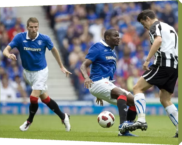 Rangers vs Newcastle United: Maurice Edu Fouled by Joey Barton (Pre-Season Friendly at Ibrox, 2-1)