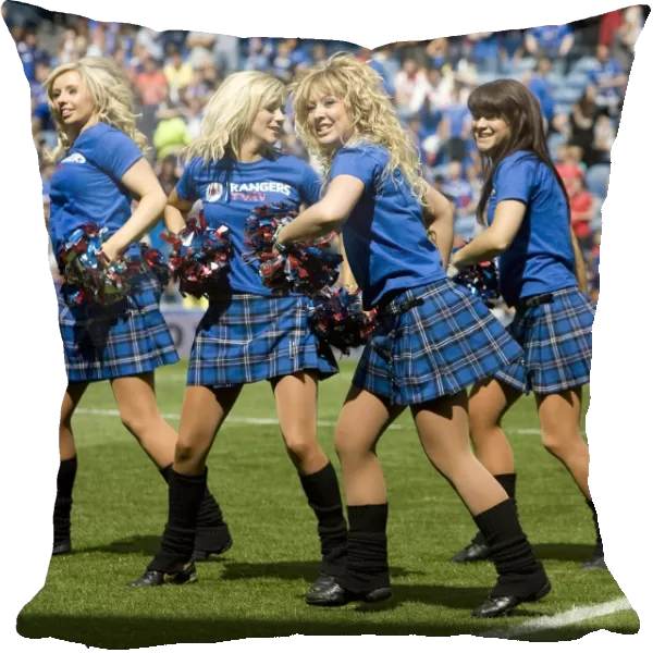Rangers Exciting 2-1 Pre-Season Triumph Over Newcastle United with Cheerleaders