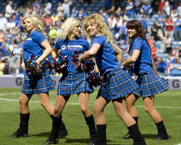 Rangers Exciting 2-1 Pre-Season Triumph Over Newcastle United with Cheerleaders