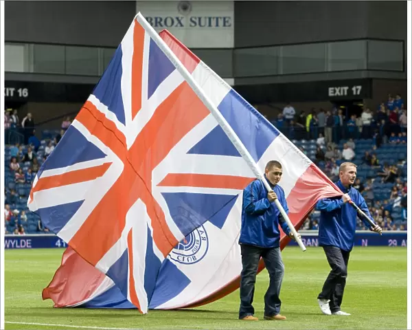 Rangers Flag Bearers Celebrate Glory: Rangers 2-1 Newcastle United