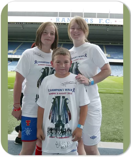 Thousands of Rangers Fans Unite for Charity: Champions Walk 2010