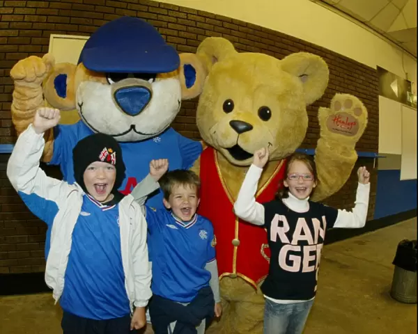Bear-y Exciting: Rangers 2-1 Newcastle United - A Fun-Filled Pre-Season Friendly at Ibrox with Broxi Bear and Hamleys Bear and Kids