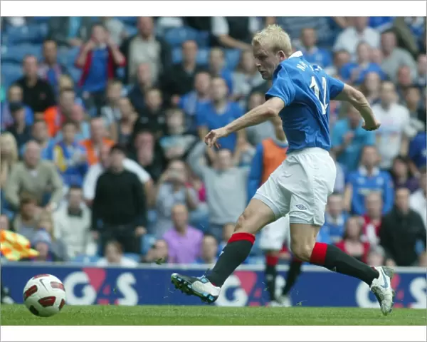 Rangers Steven Naismith Thrills Ibrox Crowd with Stunning Second Goal vs. Newcastle United (2-1)