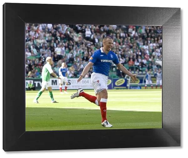 Rangers Kenny Miller: First Goal Celebration (3-0 vs Hibernian, Scottish Premier League)
