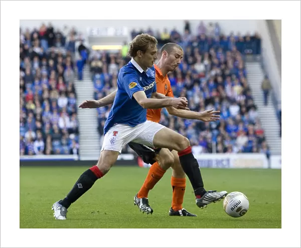 Rangers vs Dundee United: Jelavic vs Dixon - A Clash at Ibrox Stadium (4-0)