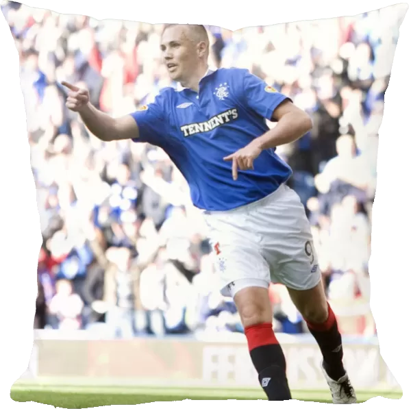 Rangers Kenny Miller's Four-Goal Frenzy: A Glorious 4-0 Victory Over Dundee United at Ibrox Stadium