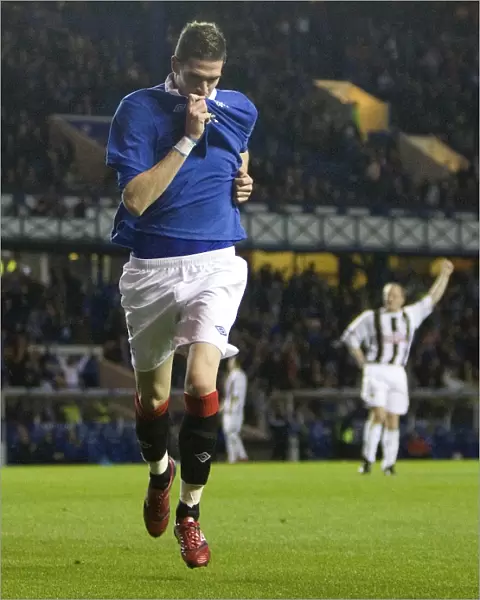 Rangers Kyle Lafferty's Euphoric Reaction to His Second Goal in Rangers 7-2 CIS Insurance Cup Victory over Dunfermline Athletic