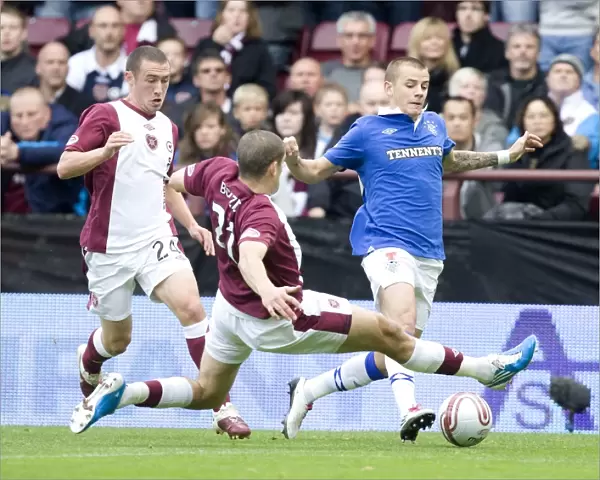 Weiss vs Bouzid: A Pivotal Moment in the Clydesdale Bank Scottish Premier League - Heart of Midlothian vs Rangers
