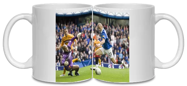 Rangers Vladimir Weiss Scores the Stunner: 4-1 Win Over Motherwell (Clydesdale Bank Scottish Premier League, Ibrox)