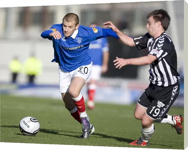 Clash of Talents: Weiss vs. McGowan - Rangers 3-1 Victory over St Mirren in the Scottish Premier League