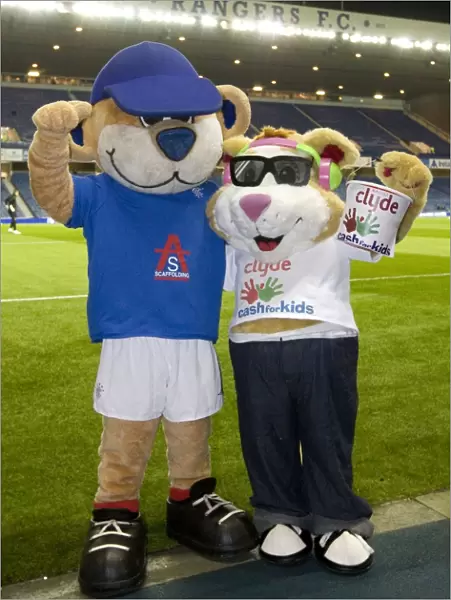 Broxi Bear and Clyde 1 Cat: Witnessing Rangers 0-3 Defeat at Ibrox Stadium