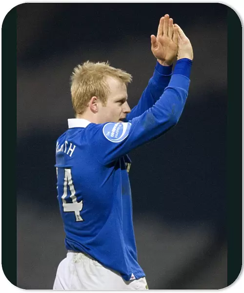 Steven Naismith's Dramatic Winning Goal: Rangers Secure Scottish Cup Semi-Final Victory over Motherwell (2-1)