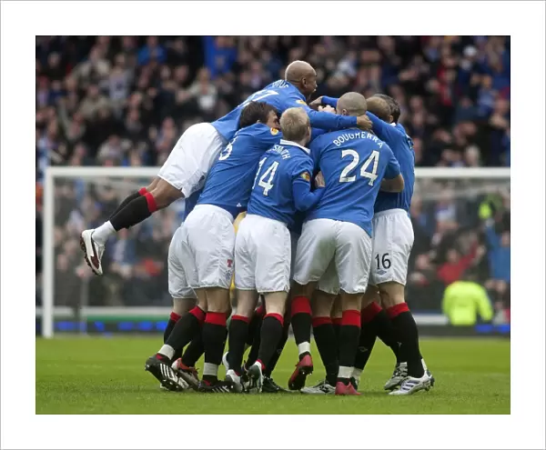 Ness Scores Dramatic Equalizer: Thrilling Rangers-Celtic Showdown at Ibrox (2-2)