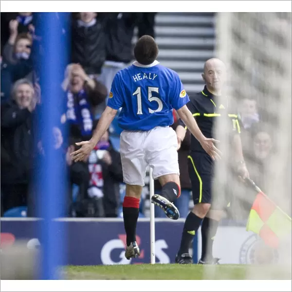 Glory at Ibrox: Rangers David Healy's Hat-Trick in the 6-0 Thrashing of Motherwell