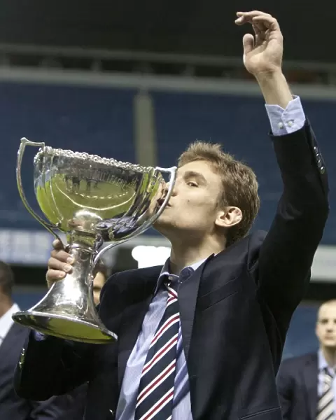 Jelavic's Triumphant Co-operative Cup Return: Rangers Celebration Images (Exclusive)