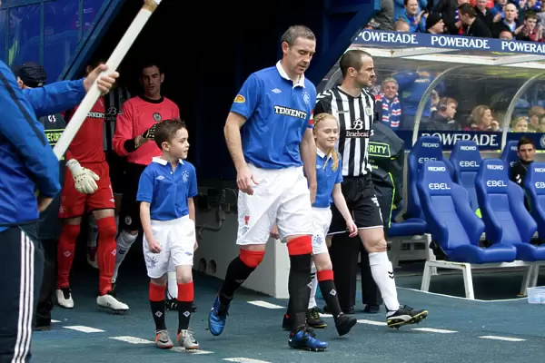 Rangers vs. St Mirren: Captains David Weir and John Potter Lead Mascots at Ibrox Stadium (2-1)