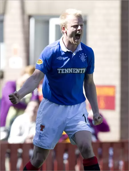 Soccer - Clydesdale Bank Scottish Premier League - Motherwell v Rangers - Fir Park