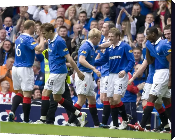 Soccer - Clydesdale Bank Scottish Premier League - Rangers v Heart of Midlothian - Ibrox
