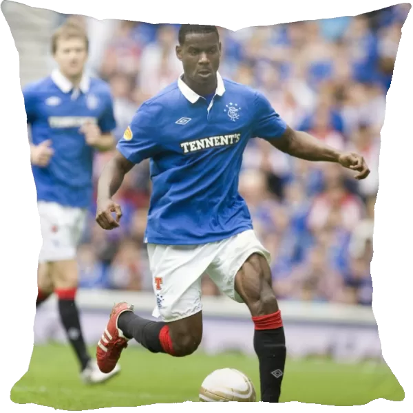 Maurice Edu's Dominant Performance: Rangers 4-0 Hearts in Clydesdale Bank Scottish Premier League