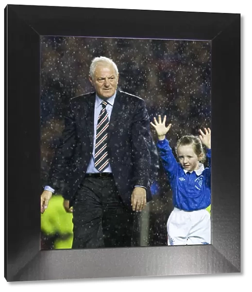 Farewell Walter Smith: Emotional Lap of Honor at Ibrox with Granddaughter Jessica (Rangers 2-0 Dundee United)