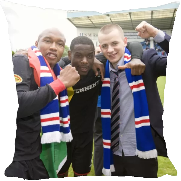 Champions Triumph: Diouf, Edu, and Weiss Glorious Moment - Rangers FC's SPL Title Win (2010-11)