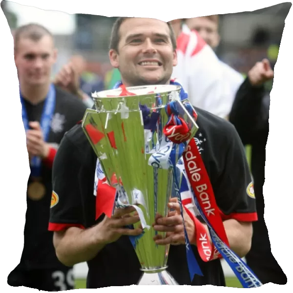 Rangers Football Club: David Healy's Triumphant SPL Championship Moment at Rugby Park (2010-11)