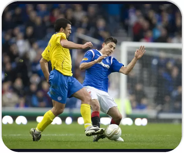 A Football Rivalry Unfolds: Bedoya vs Davidson at Ibrox Stadium - Rangers vs St Johnstone Scoreless Draw