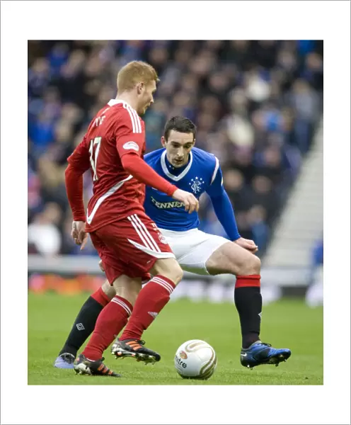 Thrilling 1-1 Draw: Rangers vs Aberdeen at Ibrox Stadium - Lee Wallace's Determined Performance