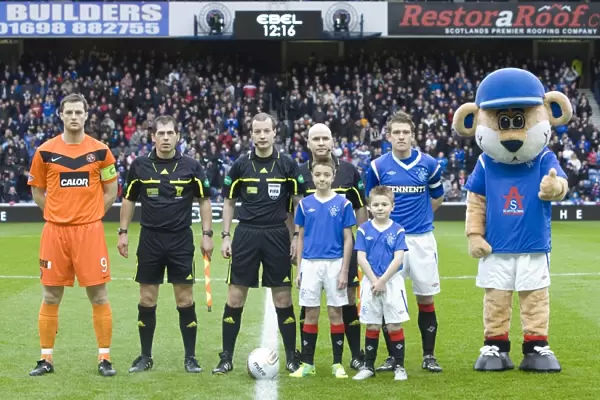 Bittersweet Fifth Round: Rangers FC's Steven Davis and Mascots Outnumbered in 2-0 Scottish Cup Defeat at Ibrox Stadium